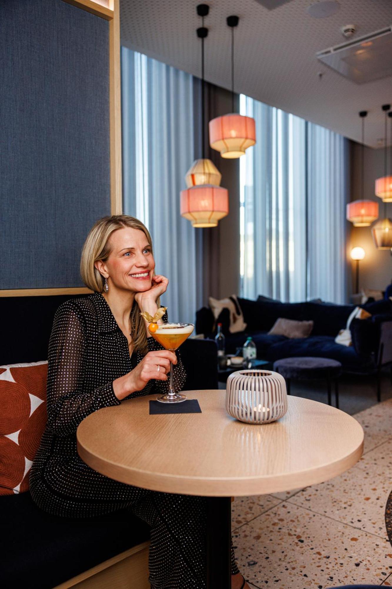 Novotel Hamburg Central Station Экстерьер фото