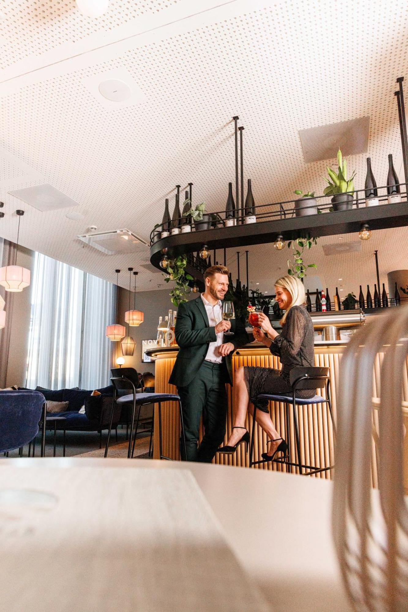 Novotel Hamburg Central Station Экстерьер фото